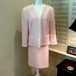 Escada skirt jacket suit. gorgeous so 44 jacket 42 skirt